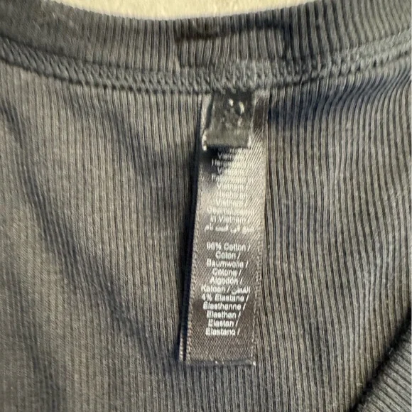 SKIMS 2 pack Cotton Ribbed Tanks - Picture 4 of 6